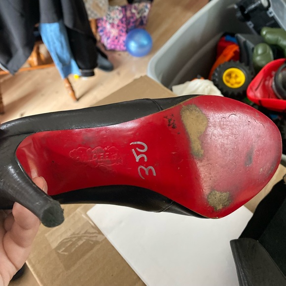 oh…DEER! Black Size 8 1/2 closed toe stiletto booties - Picture 4 of 9